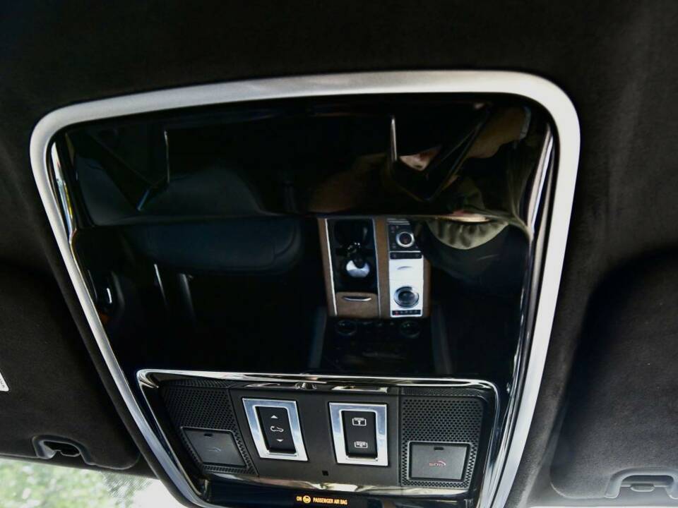 Image 33/50 of Land Rover Range Rover V8 SV Autobiography (2018)