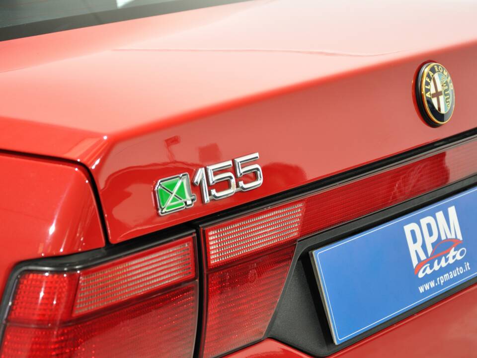 Imagen 10/30 de Alfa Romeo 155  2.0 Q4 4x4 (1992)
