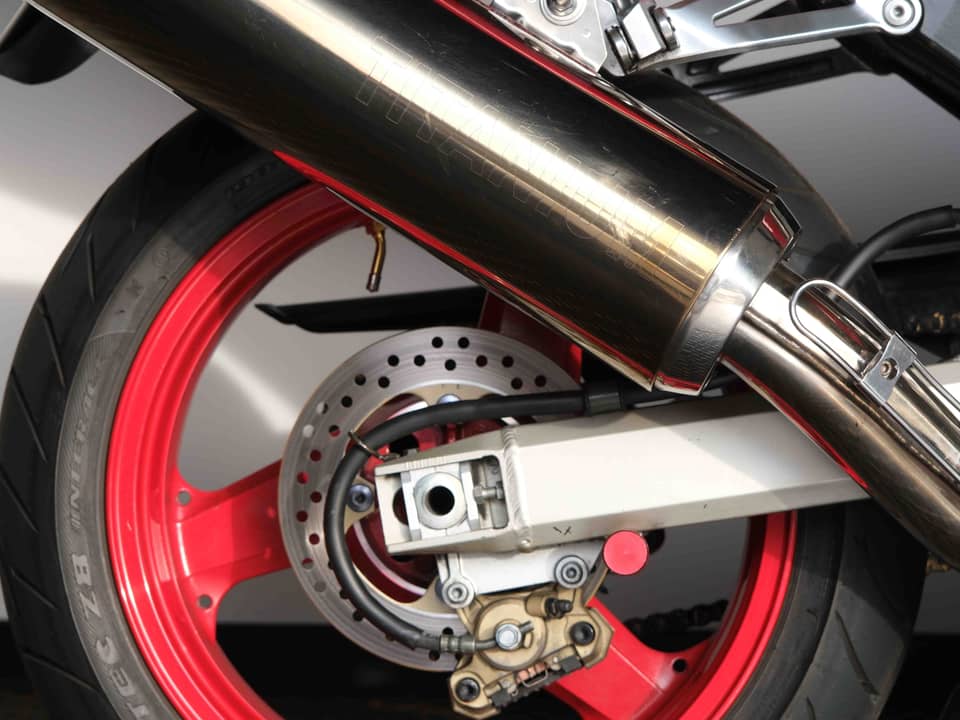 Image 36/91 of Kawasaki Ninja 1200 ZX-12R (2000)