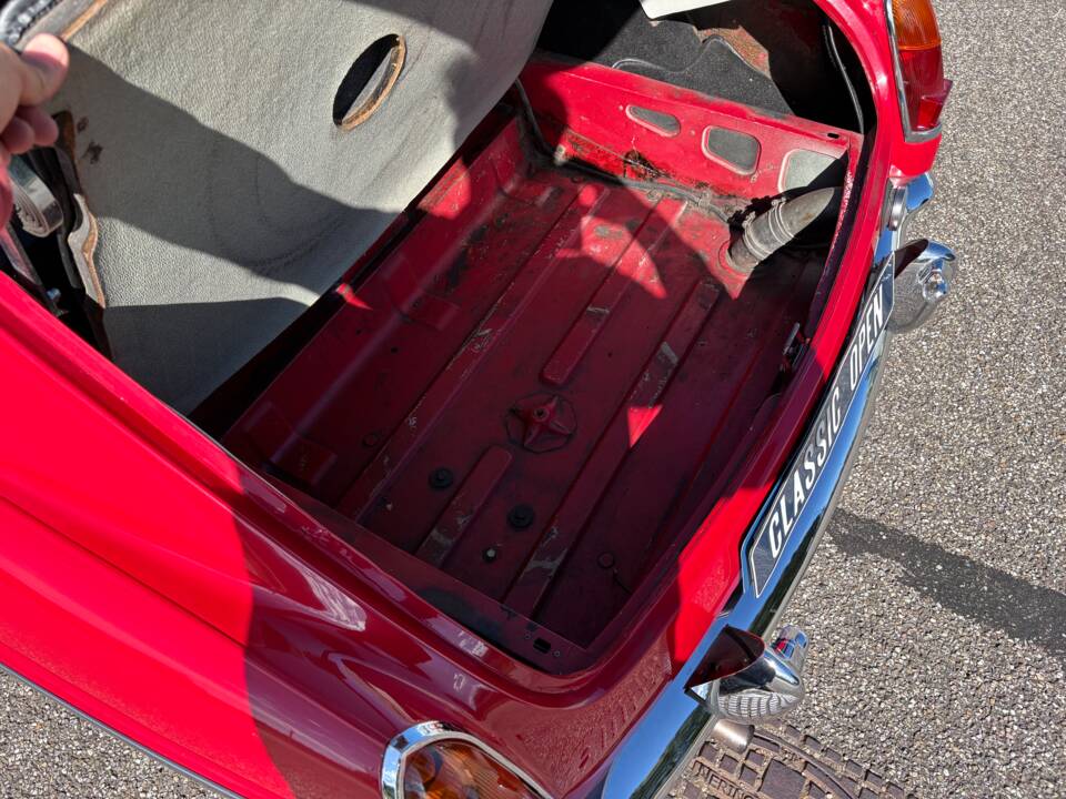 Afbeelding 14/18 van MG MGB GT (1967)