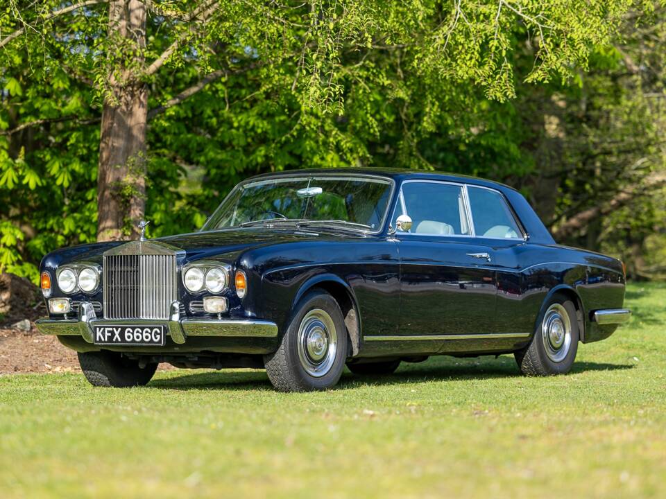 Image 1/50 of Rolls-Royce Silver Shadow I (1968)