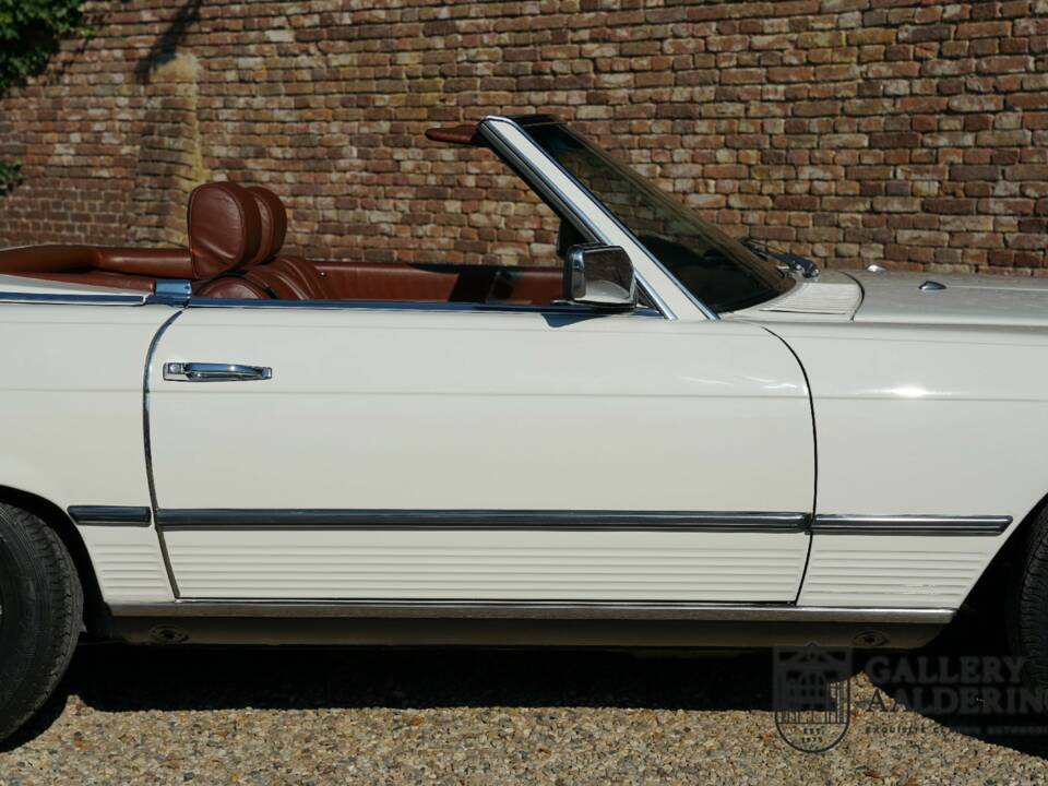 Image 10/50 of Mercedes-Benz 380 SL (1982)