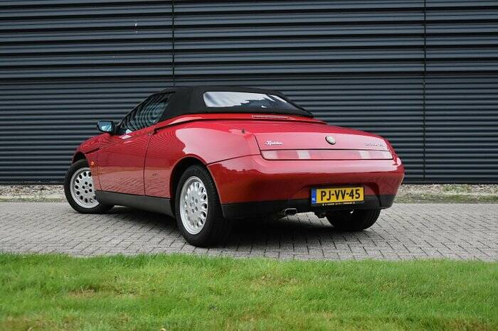 Afbeelding 6/7 van Alfa Romeo Spider 2.0 Twin Spark 16V (1996)