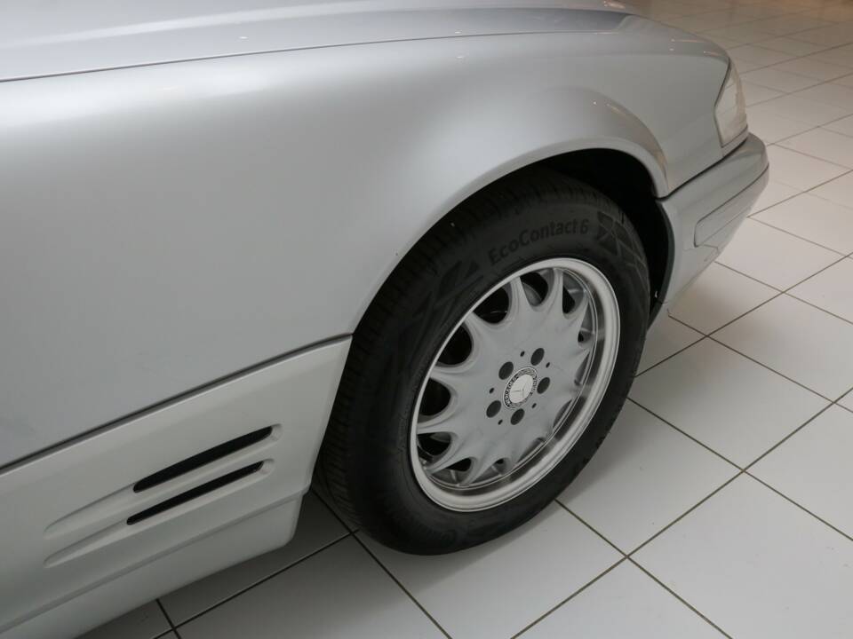 Bild 37/84 von Mercedes-Benz SL 320 (1996)