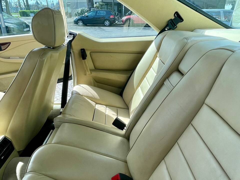 Bild 10/65 von Mercedes-Benz 380 SEC (1983)