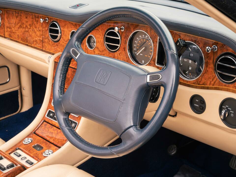 Immagine 33/38 di Rolls-Royce Corniche V (2001)
