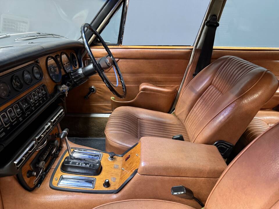 Bild 8/50 von Jaguar XJ 6 4.2 (1972)