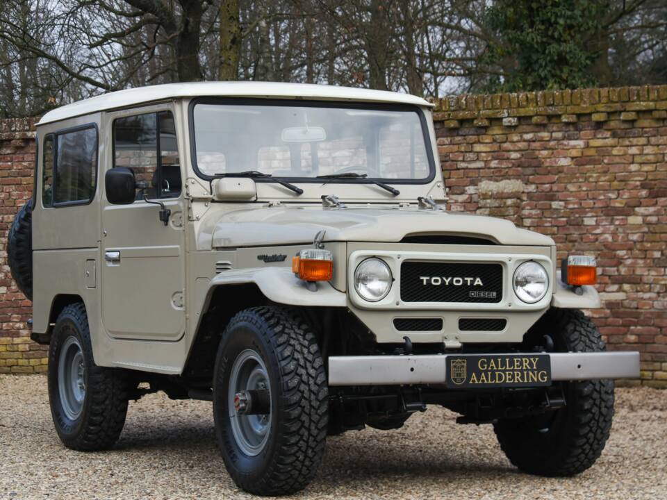 Image 12/50 of Toyota Land Cruiser BJ 40 (1980)