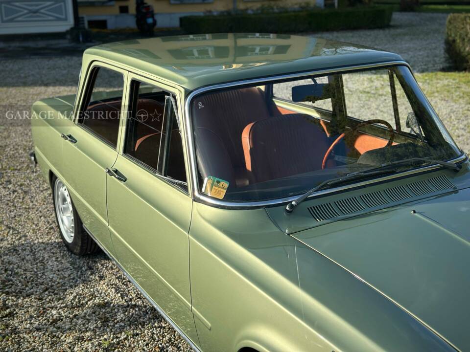 Immagine 25/100 di Alfa Romeo Giulia Super 1.6 (1974)