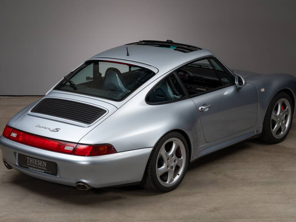 Image 11/32 de Porsche 911 Carrera 4S (1998)