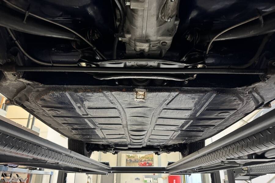 Image 40/50 of Porsche 911 2.0 L (1966)