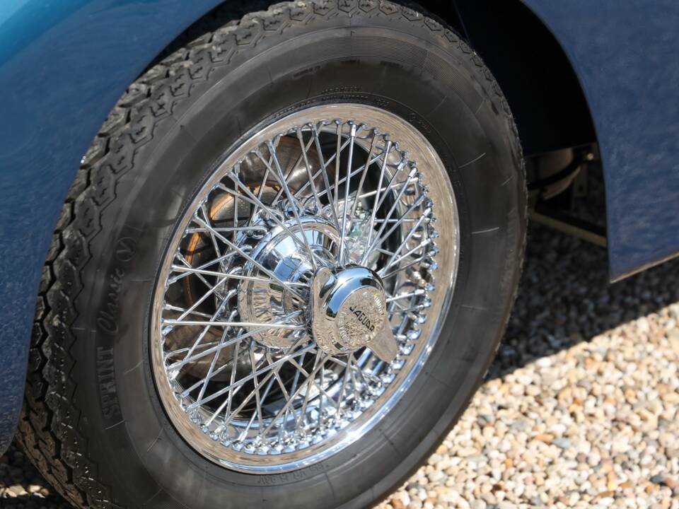 Image 31/50 of Jaguar XK 150 3.4 S OTS (1958)
