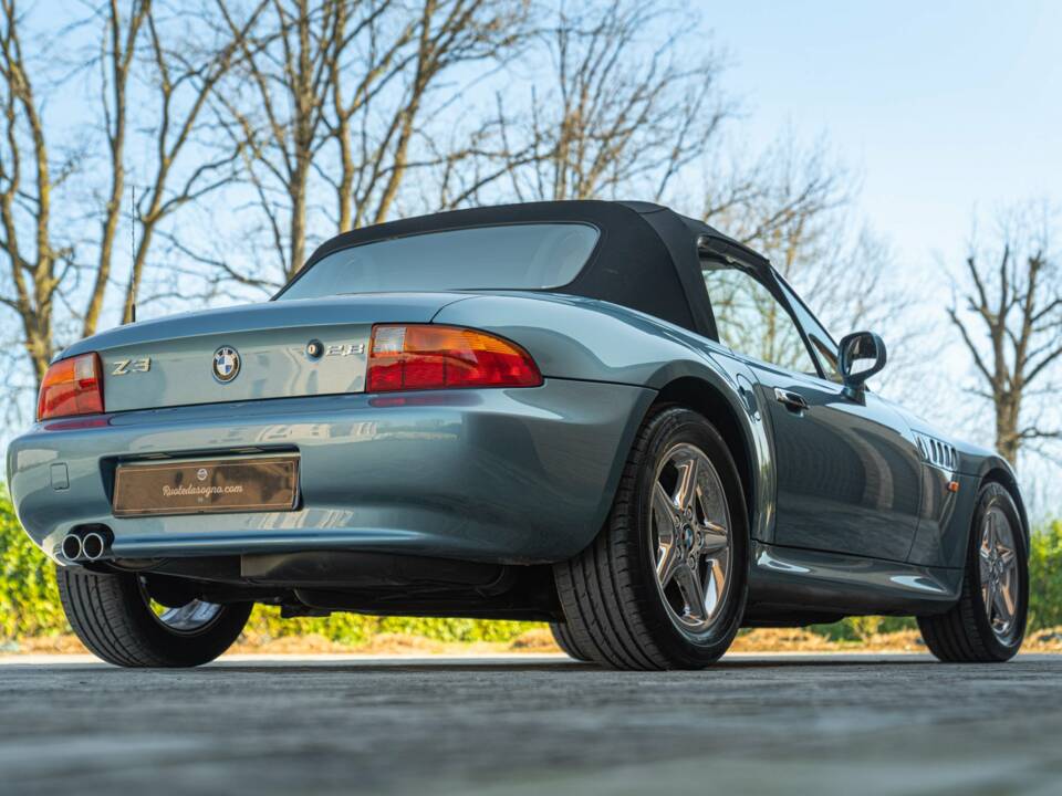 Image 11/50 of BMW Z3 2.8i (1999)