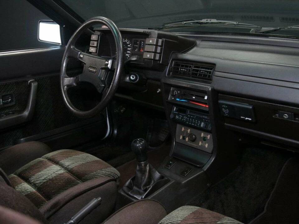 Afbeelding 26/49 van Audi quattro (1982)