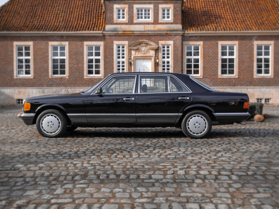 Bild 1/23 von Mercedes-Benz 500 SEL (1982)
