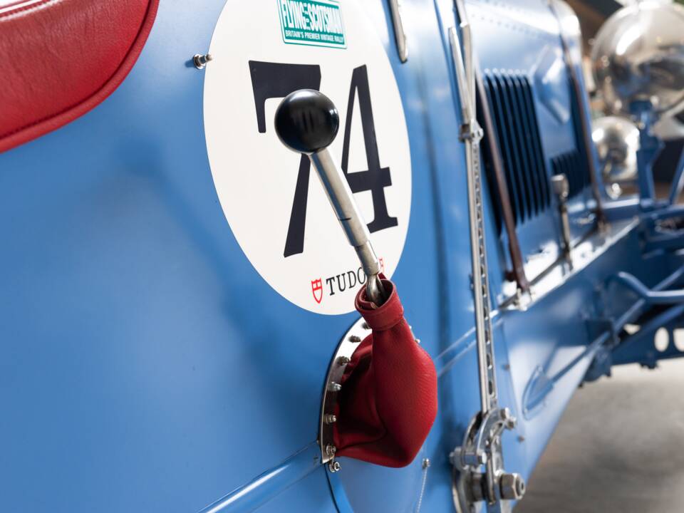 Afbeelding 17/32 van Bentley Speed Six S "Peking to Paris" (1952)