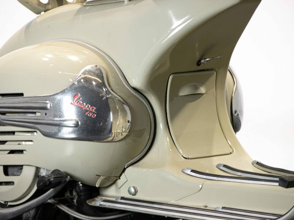 Bild 27/50 von Piaggio Vespa 150 "Struzzo" VL (1955)