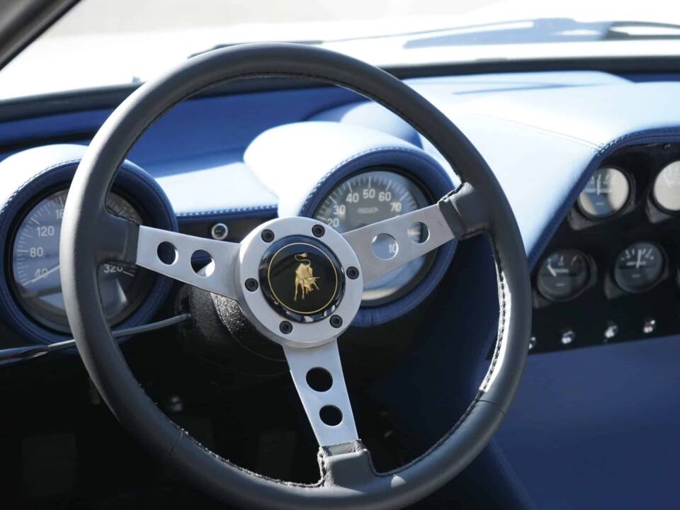 Afbeelding 57/74 van Lamborghini Miura P 400 (1968)