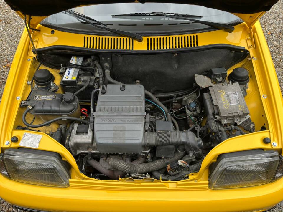 Image 12/13 of FIAT Cinquecento Sporting (1996)