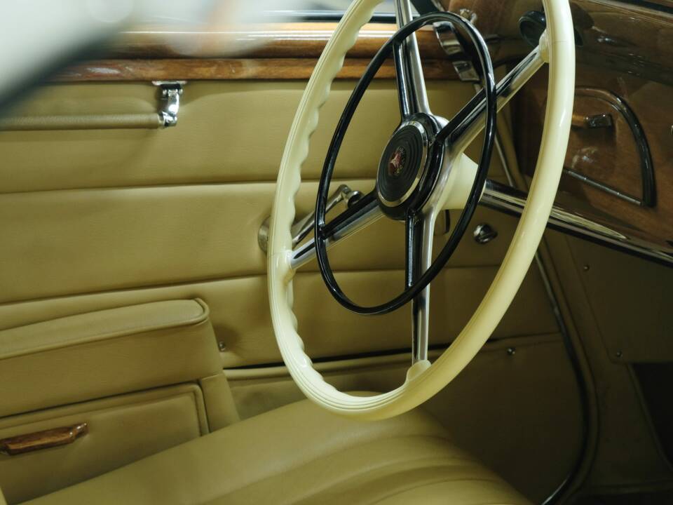 Bild 48/50 von Mercedes-Benz 320n Cabriolet A (1938)