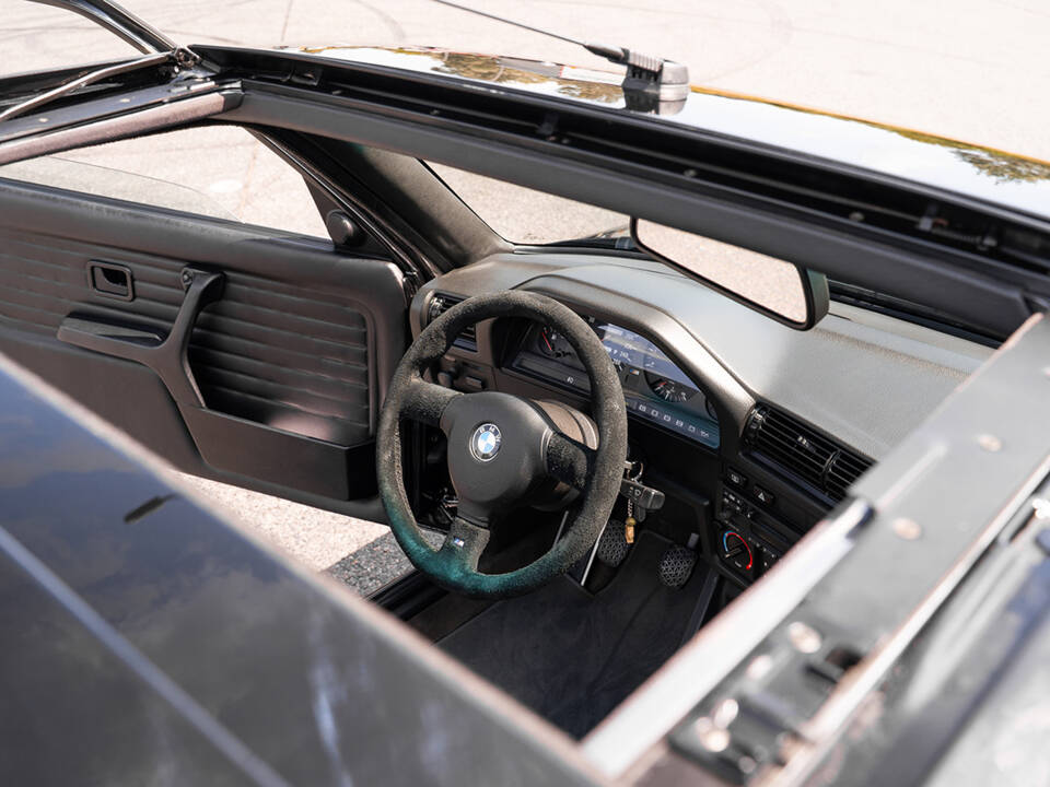 Image 66/91 de BMW M3 Sport Evo (1990)
