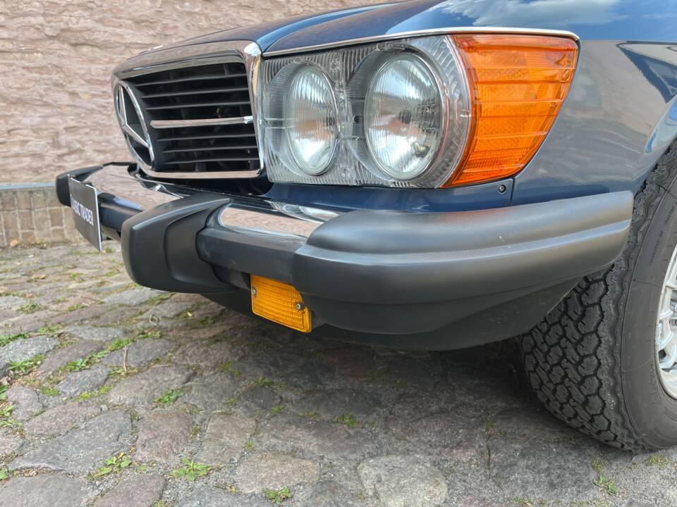 Afbeelding 29/146 van Mercedes-Benz 380 SL (1982)