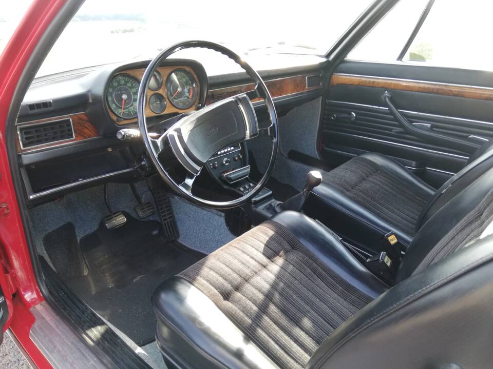Bild 6/10 von Audi 100 Coupe S (1973)