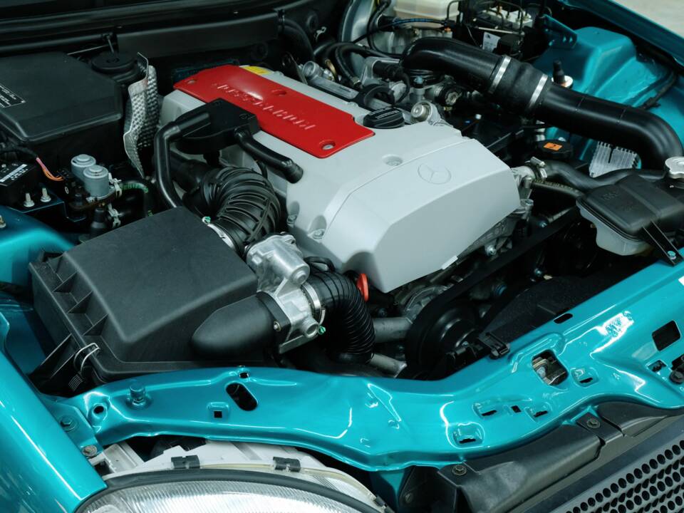 Immagine 21/50 di Mercedes-Benz SLK 230 Kompressor (1998)