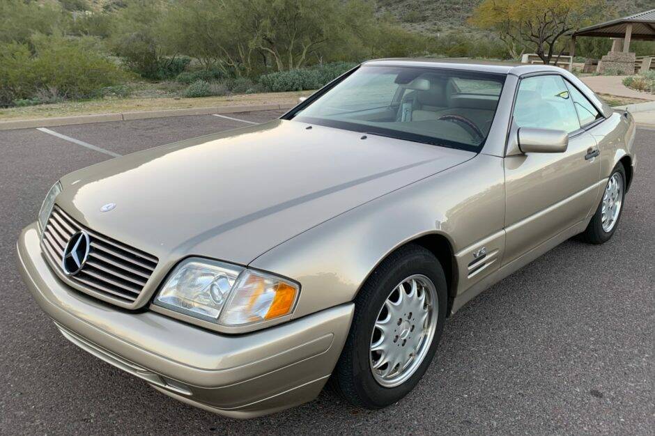 Image 20/35 of Mercedes-Benz SL 600 (1998)