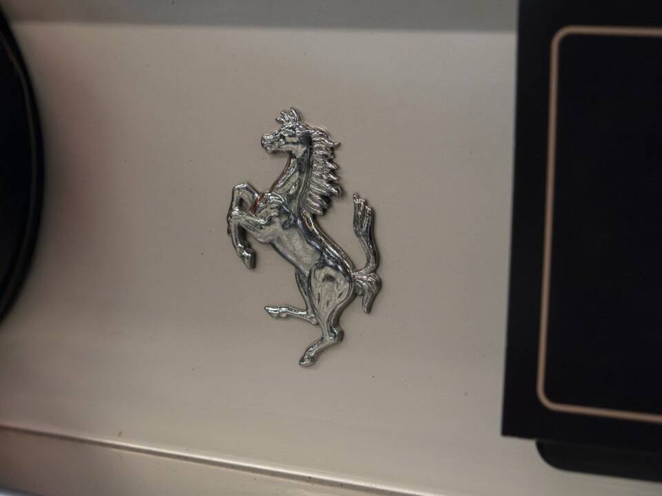 Image 7/17 of Ferrari Mondial 3.2 (1987)