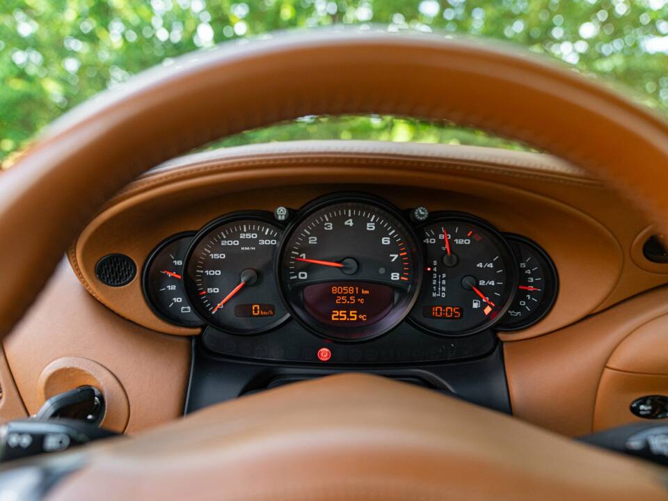 Image 50/50 de Porsche 911 Turbo (2001)