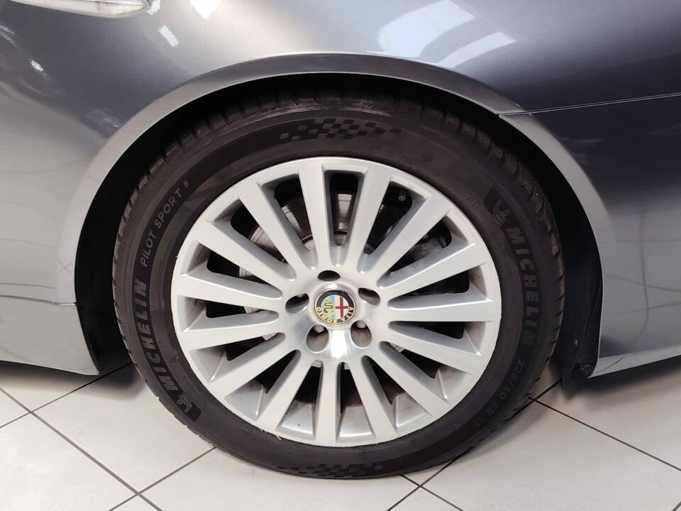 Bild 34/86 von Alfa Romeo Spider 2.2 JTS (2007)
