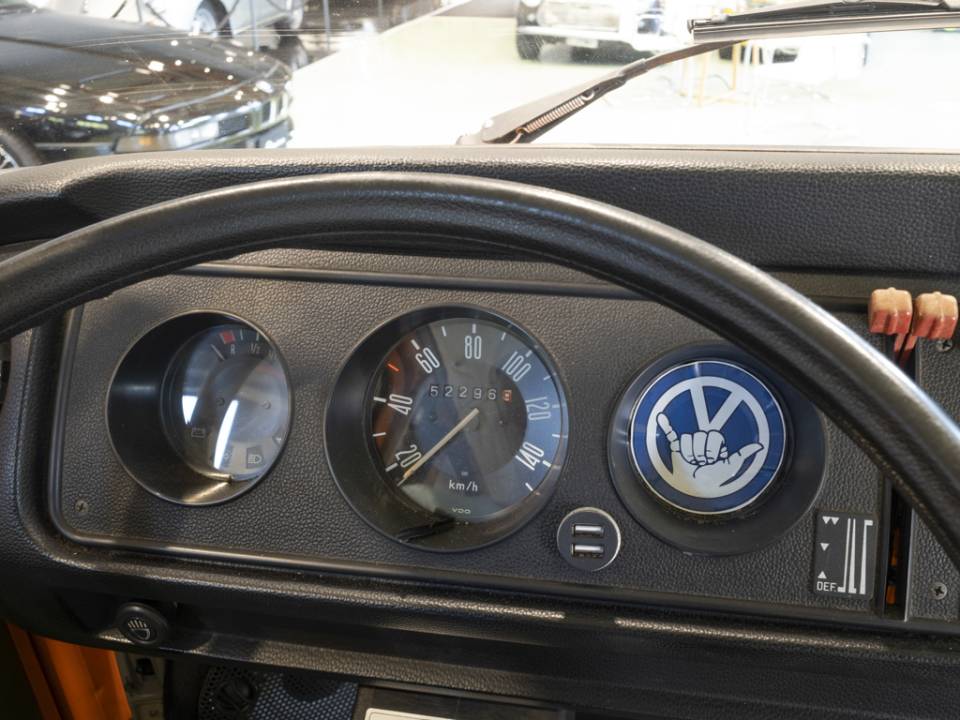 Image 26/40 of Volkswagen T2b Westfalia (1978)