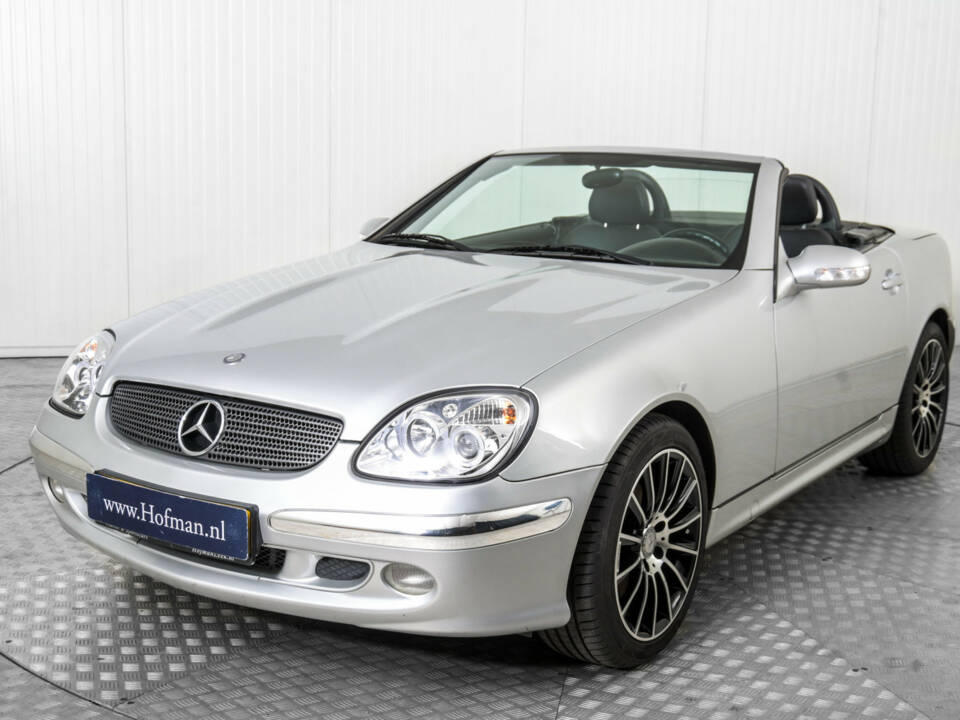 Bild 17/50 von Mercedes-Benz SLK 320 (2000)
