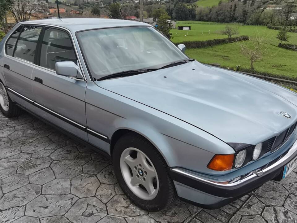 Imagen 24/26 de BMW 750i (1990)