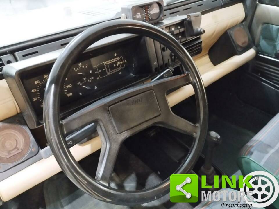 Image 6/10 de FIAT Panda 4x4 1,0 (1988)