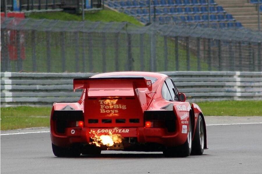 Image 7/21 of Porsche 935 K3 Kremer Racing (1979)