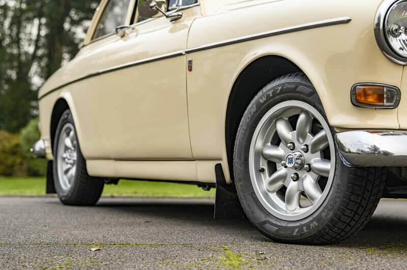 Image 18/50 of Volvo P 123 GT (1968)