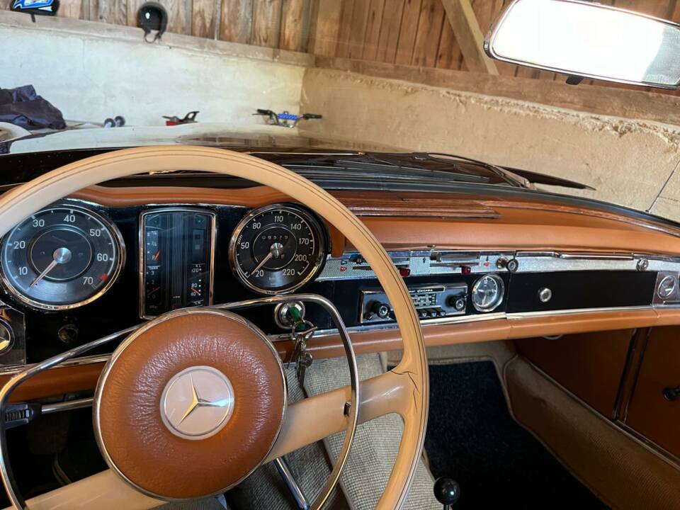 Image 6/9 of Mercedes-Benz 230 SL (1964)