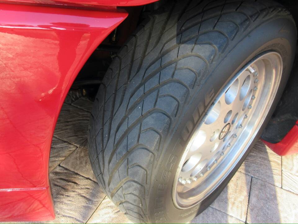 Image 8/32 of Alfa Romeo SZ (1990)