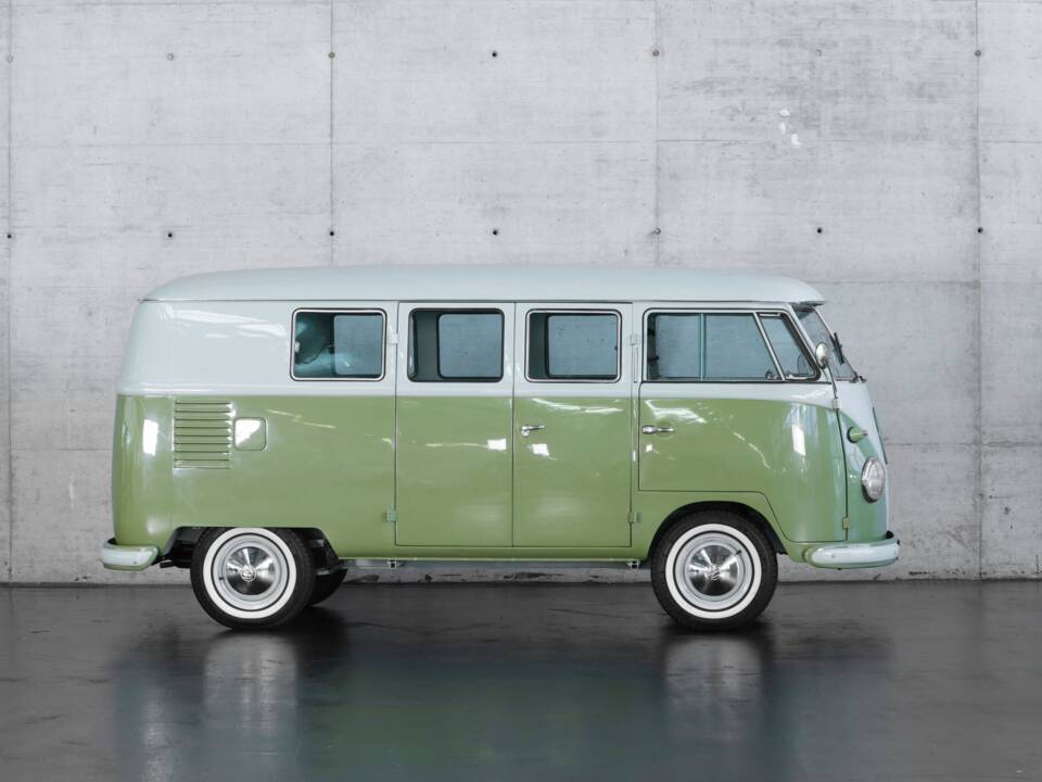 Image 4/47 of Volkswagen T1 minibus (1961)