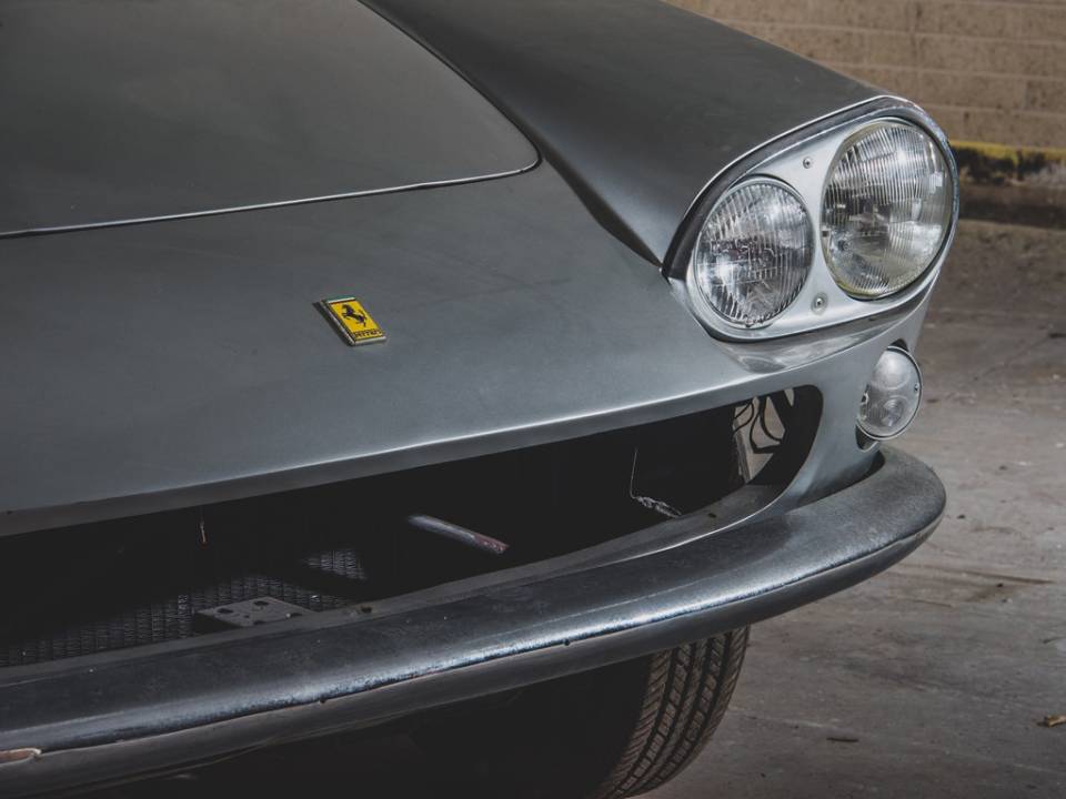 Image 13/47 of Ferrari 330 GT 2+2 (1965)