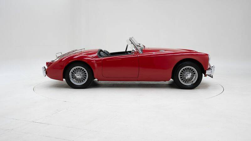 Imagen 6/15 de MG MGA 1500 (1956)