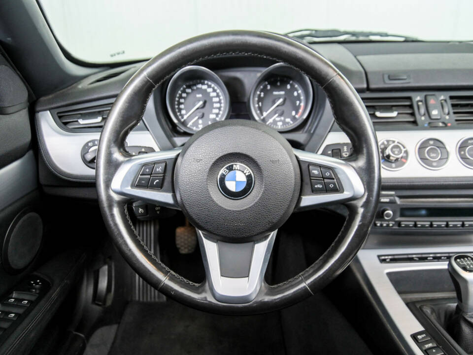 Image 8/50 of BMW Z4 sDrive23i (2011)