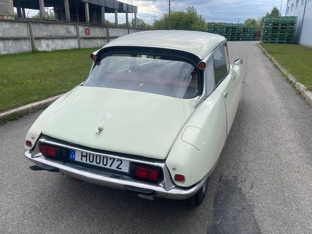 Bild 7/8 von Citroën DS 20 A (1973)