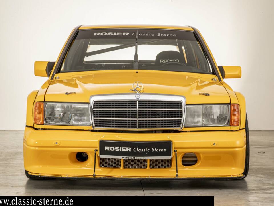 Imagen 3/15 de Mercedes-Benz 190 E 2.5-16 Evolution II (1990)