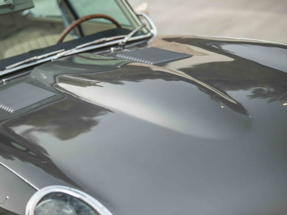 Immagine 6/88 di Jaguar E-Type (2+2) (1968)