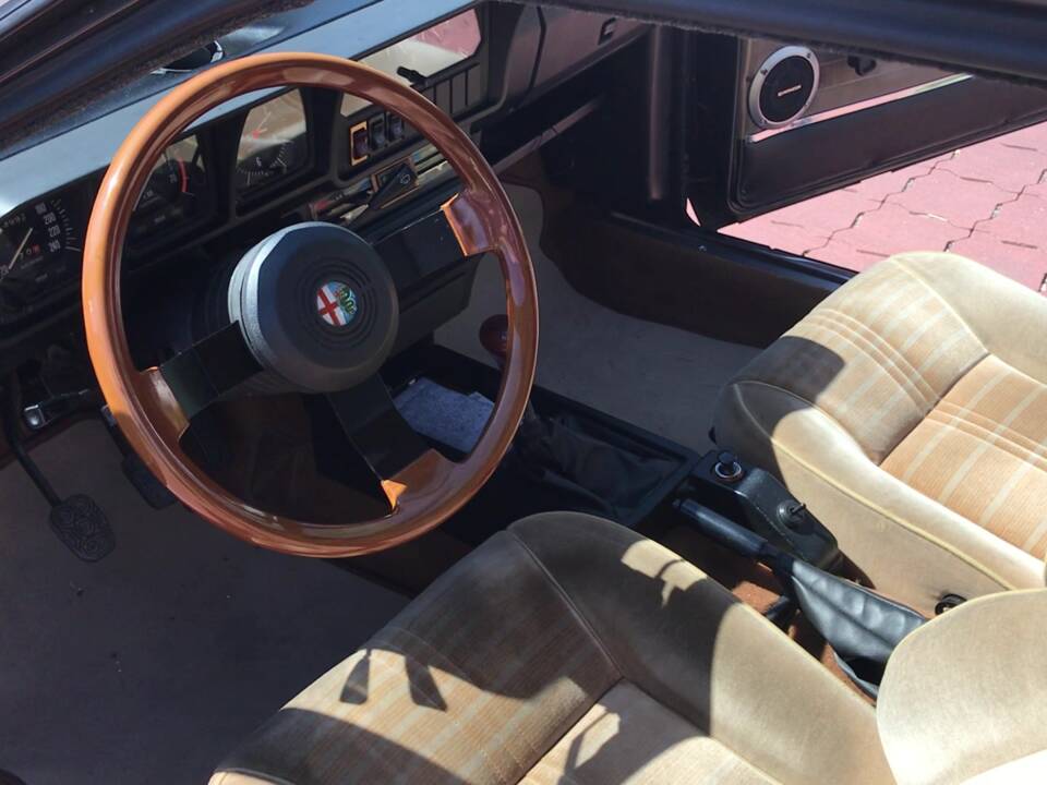 Afbeelding 13/20 van Alfa Romeo GTV 6 2.5 (1981)