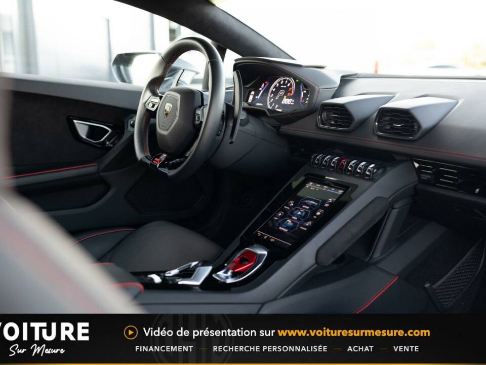 Image 10/32 of Lamborghini Huracán EVO (2020)