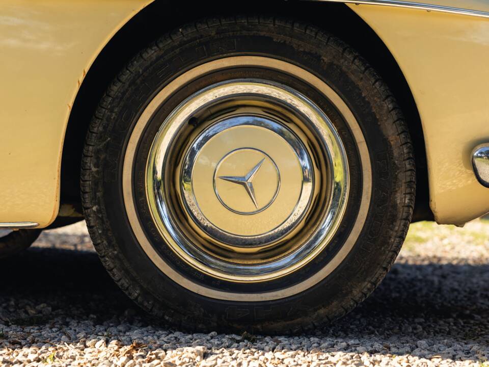 Bild 30/45 von Mercedes-Benz 190 SL (1959)